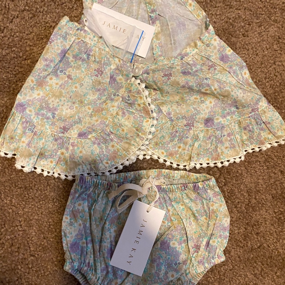 Jamie Kay set - Picture 2 of 3